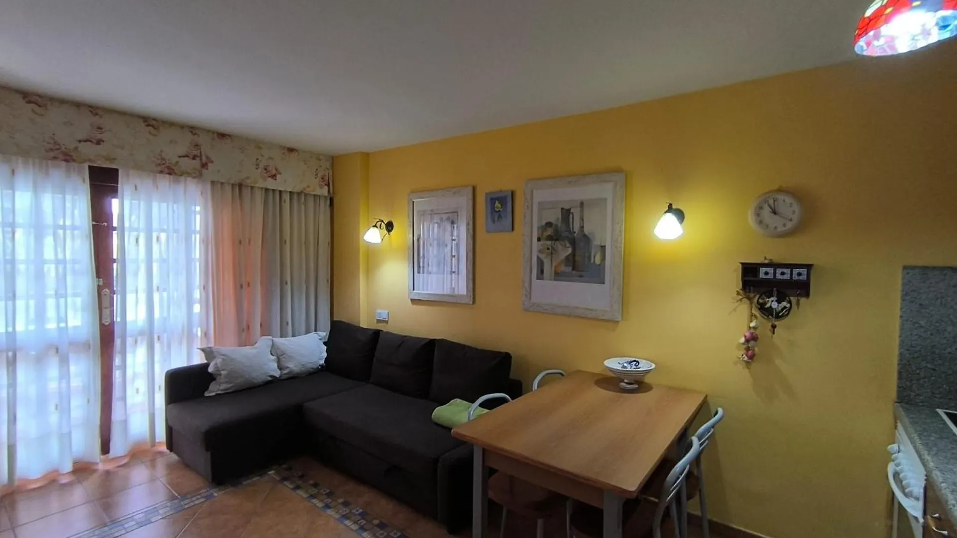Apartment 1 Parque Royal Playa Fanabe Costa Adeje 0*,  İspanya